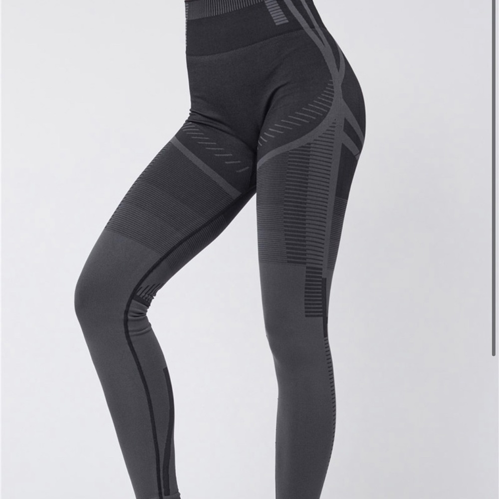 GYMSHARK GEO SEAMLESS LEGGING BLACK